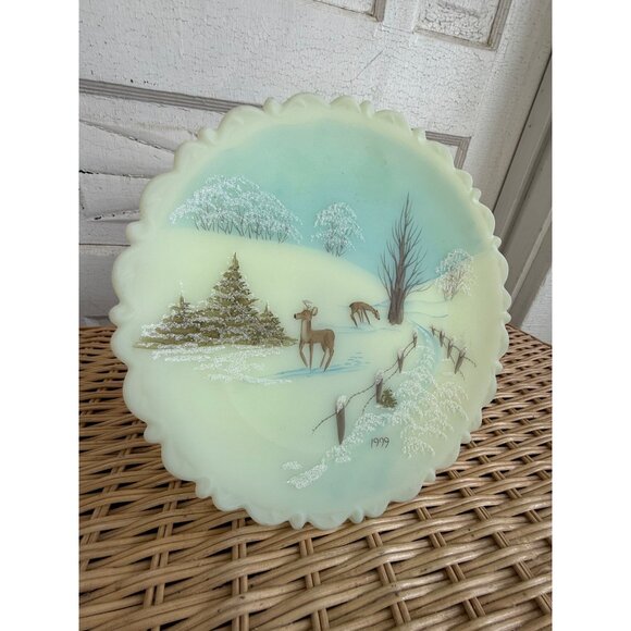 1979 Fenton Artist Jim Andrick "Nature's Christmas" Uranium Custard Satin Plate - Picture 9 of 13